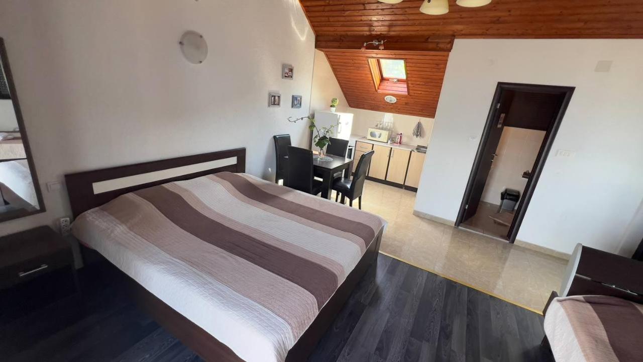 Apartments Arina Krasići Eksteriør billede