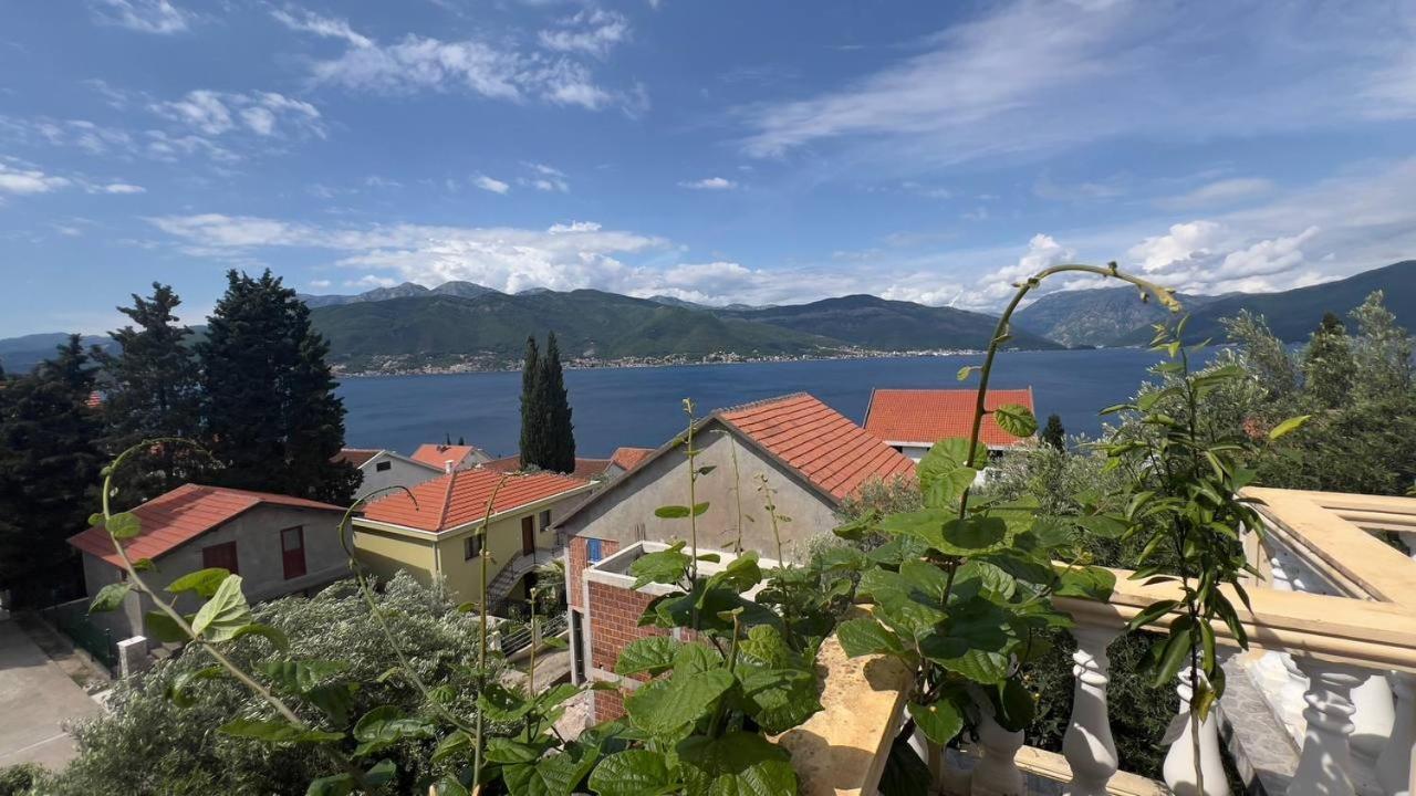 Apartments Arina Krasići Eksteriør billede